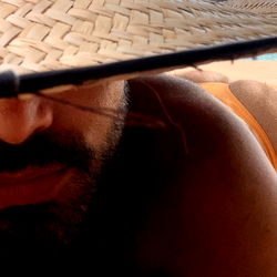 Chill Beach Scene with Cuerpo Errante Model