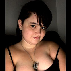 Lunar 🌘: A Trendy OnlyFans Model