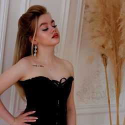 your mistress🖤 photo