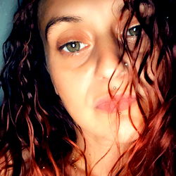 Angie's Glamorous Makeup Look