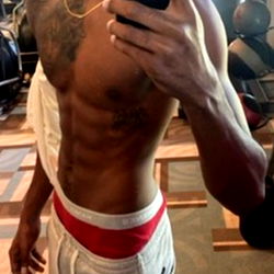 Mrmakeherfacemesy photo