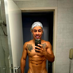 Aaron, United Kingdom Fitness Model Showcasing Abs