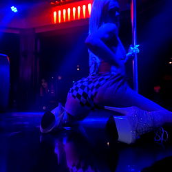 🍑 Naked Dancer 💃🏼 photo