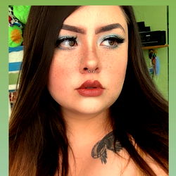 Glamorous OnlyFans Model Anouk Fisher