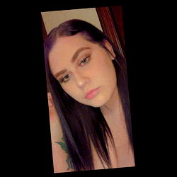 Brianna, a young adult female model from New York