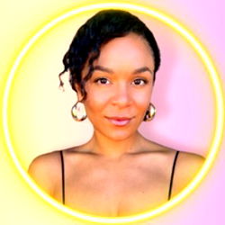 Miss Fluo: Vibrant Italian and American Model