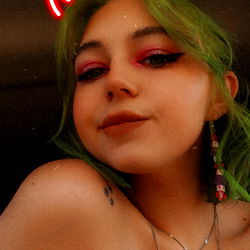 Honey Bun Model Photo