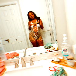 Amoura Minkxs - Erotic Model in Amorous New York