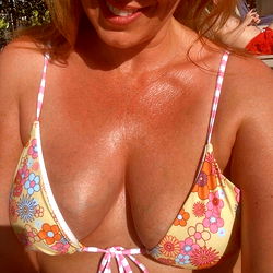 Vegas Dani, Poolside Bikini Photoshoot