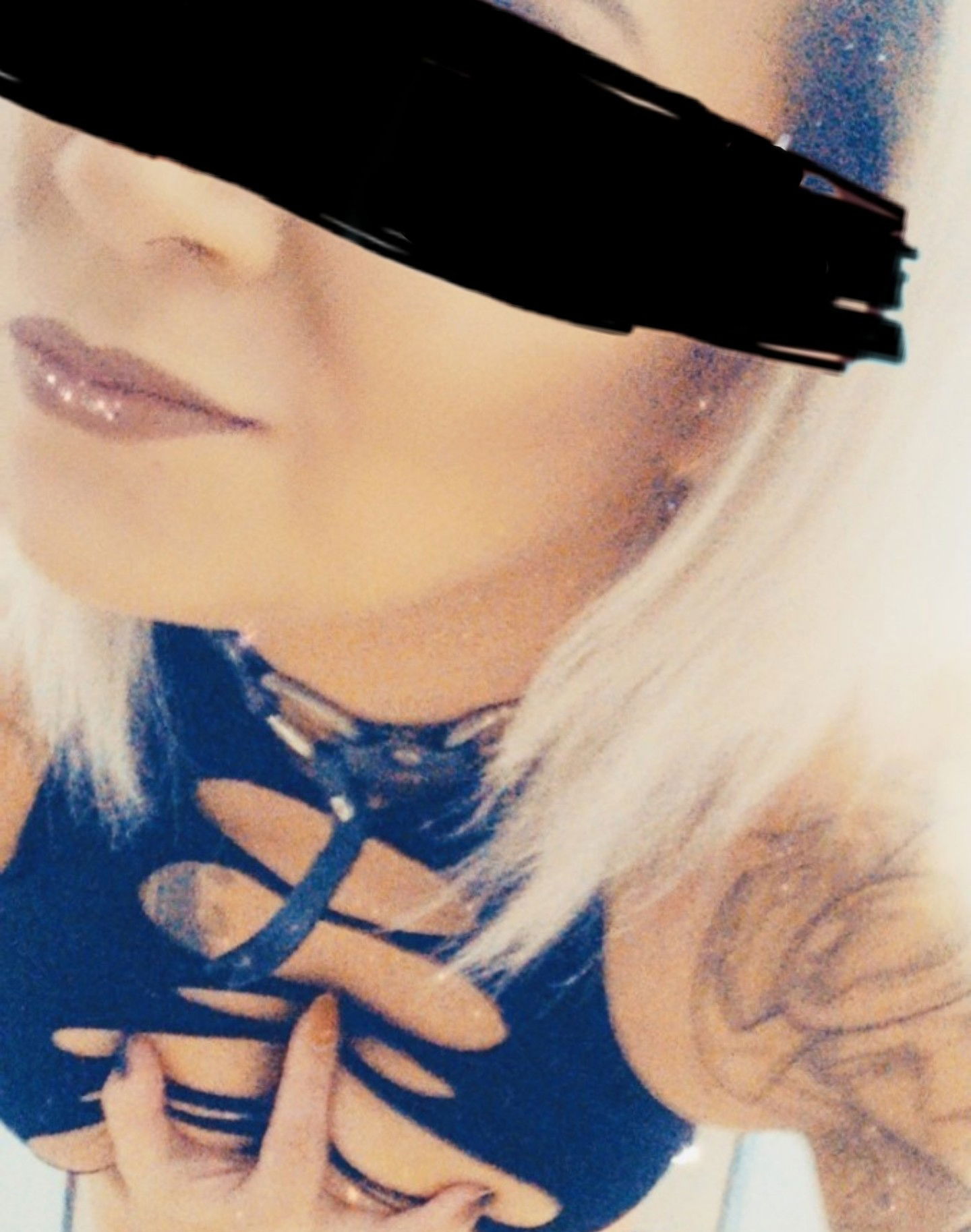 Valkyrie's Kiss 💋 photo