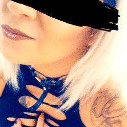 Valkyrie's Kiss 💋 photo