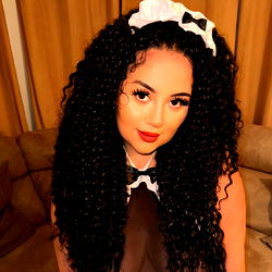 Rose Ann: Model for OnlyFans, Exuding Allure and Glamour