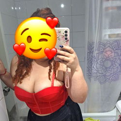 Fans Only Model Carol Shares Selfie with Emoticon