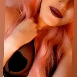 Aly - OnlyFans Model