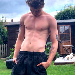 Harry Fox: Fitness Model and OnlyFans Star