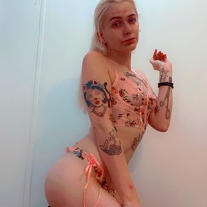 KitKat๐ซ๐ photo