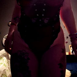 Geri Wetton on OnlyFans, Striking a Pose in Lingerie