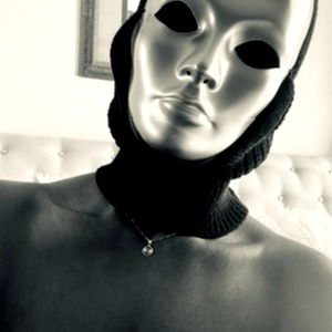 The frequency Is free photo