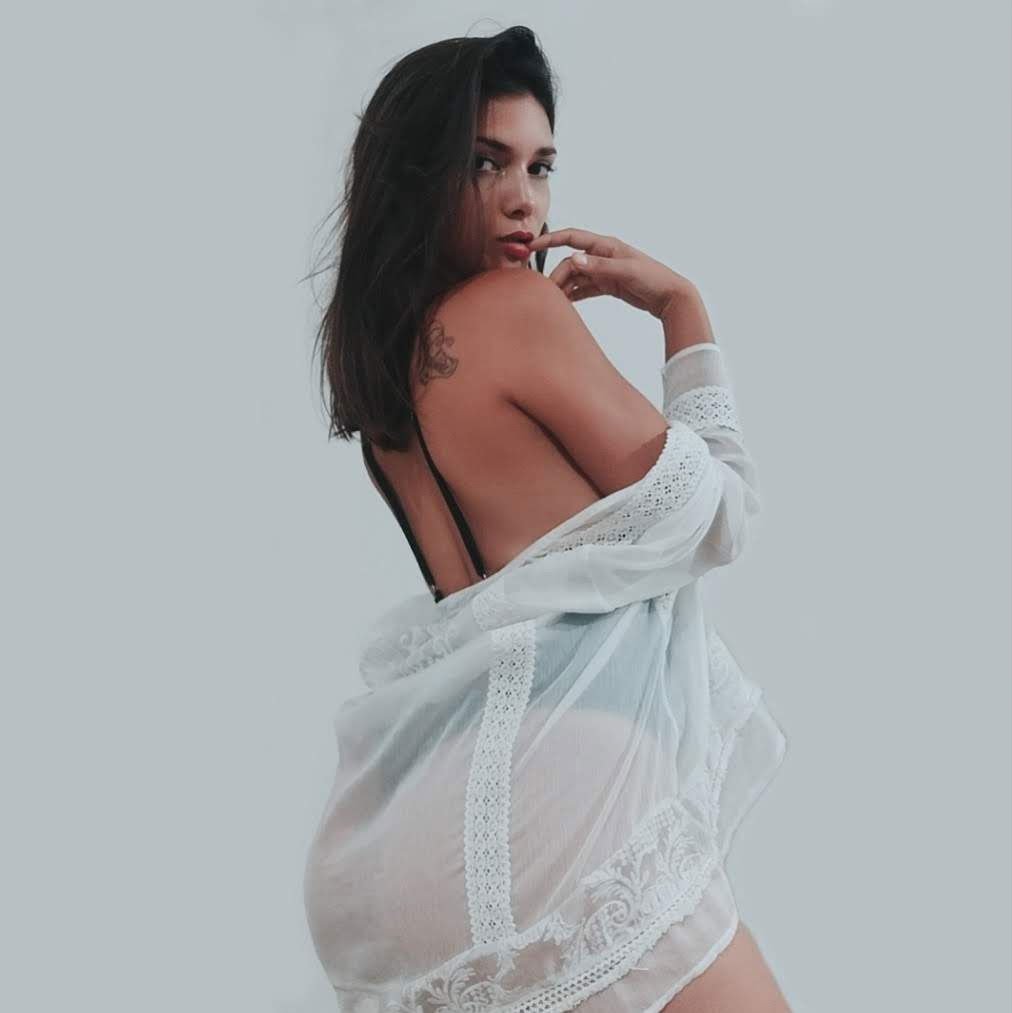 Lena Foster 🐈‍⬛ photo