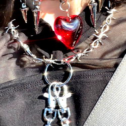 Angel's Vehicle-Based Photo: A Fashionable and Expressive Outfit