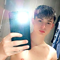 Conner, a OnlyFans Model in Shape