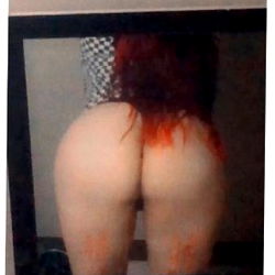 OnlyFans Model TuWerita Shares Sensual Photo on Bj.California