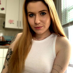 Miss Exotic Venom: A Photographic Portrait