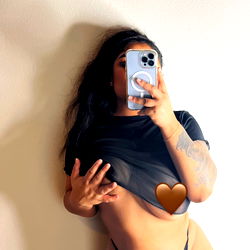 Maria from OnlyFans showcases her toned physique