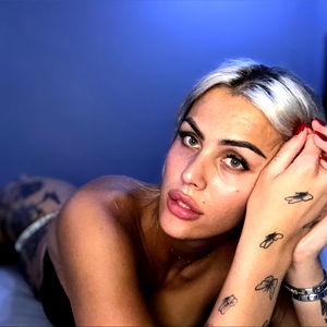 Anna Jolie ๐ photo