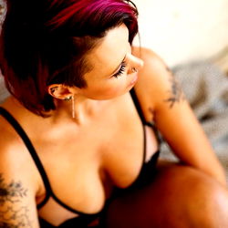 Magenta 🦄 💕☮️ photo