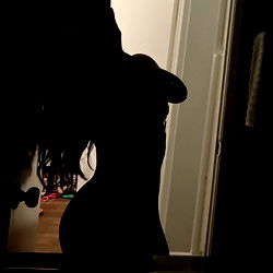 Alani: OnlyFans Model in Silhouette