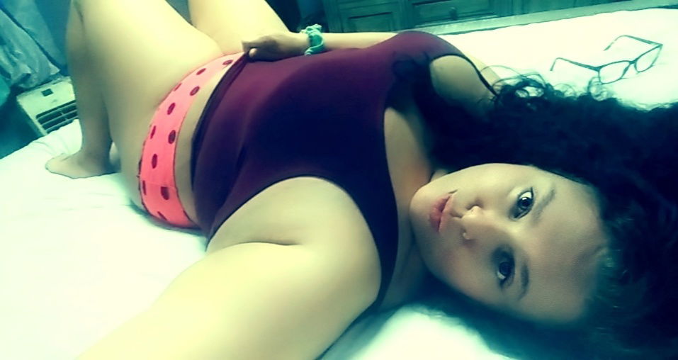 Pretty Eyes 💜 Thick Thighs photo