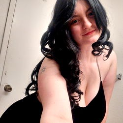 Victoria's Stunning Black and White Photoshoot