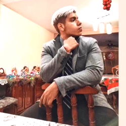 Angel Del Papeel: A Model from Xalapa