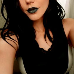 OnlyFans Model Azul, Aesthetic in Black and Gray