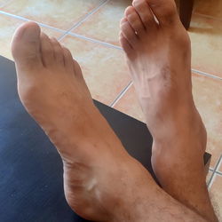 LARGE FEET photo