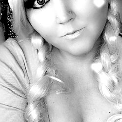 Jillian's Playful Pose