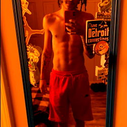 OnlyFans Model 448zee in Michigan