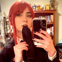 Stylish ArchStarWeaver in a Vintage Ensemble