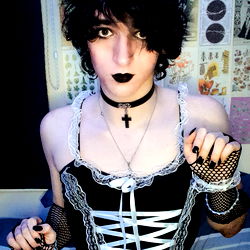 Fantasy Fashion: Aura Bloom