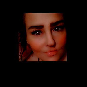 Apryl Maree 🦊 photo