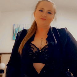 OnlyFans Model Brittney, Striking a Pose