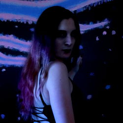 TS Cloverose, The Enigmatic Model