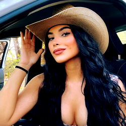 Kandy Alejandra, Model Shot in Rancho