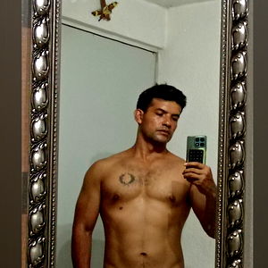 Angel Hernandez photo