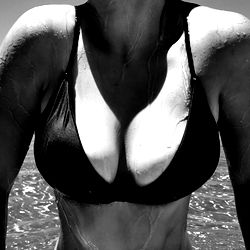 Lucy and Zey Belle photo