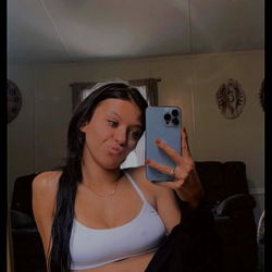 Baddie with no daddie 😮‍💨 photo