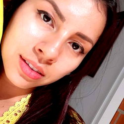 Model Photo: Anassst - Pereira