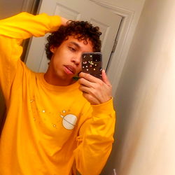 OnlyFans Biputo in Casual Style