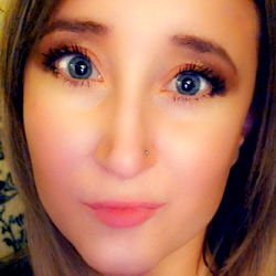 Anna Jade - Glamour Photoshoot